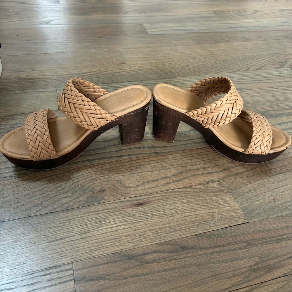 Platform Heels - Picture 3 of 7